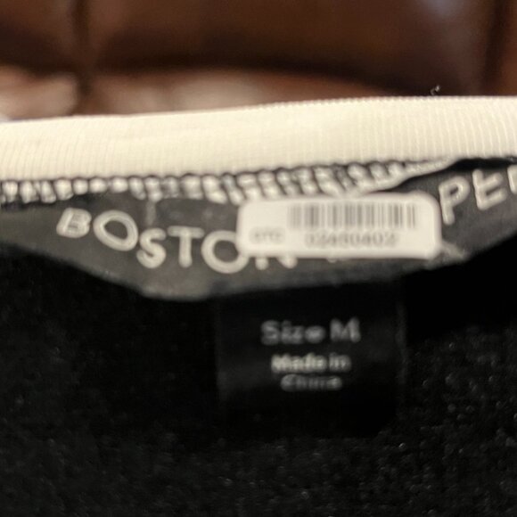 Boston Proper Cold Shoulder top - Picture 2 of 2